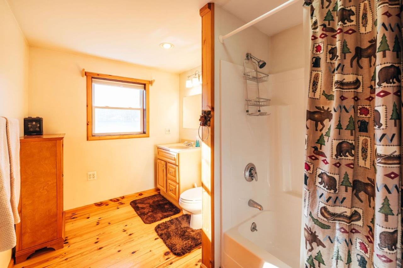 Ski Chalet W-Hot Tub, Only 3 Min To Sunday River Ski Lifts! Bethel Zewnętrze zdjęcie