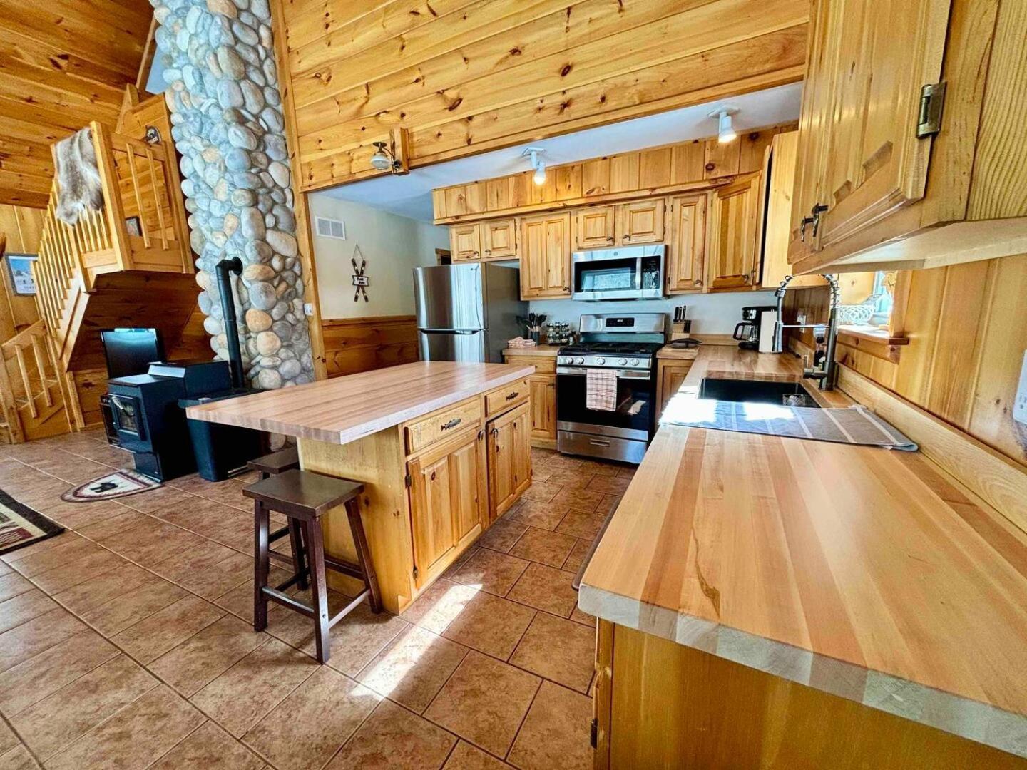 Ski Chalet W-Hot Tub, Only 3 Min To Sunday River Ski Lifts! Bethel Zewnętrze zdjęcie
